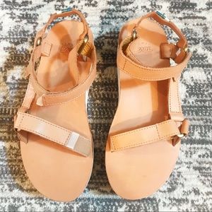 Teva Flatform sandal
